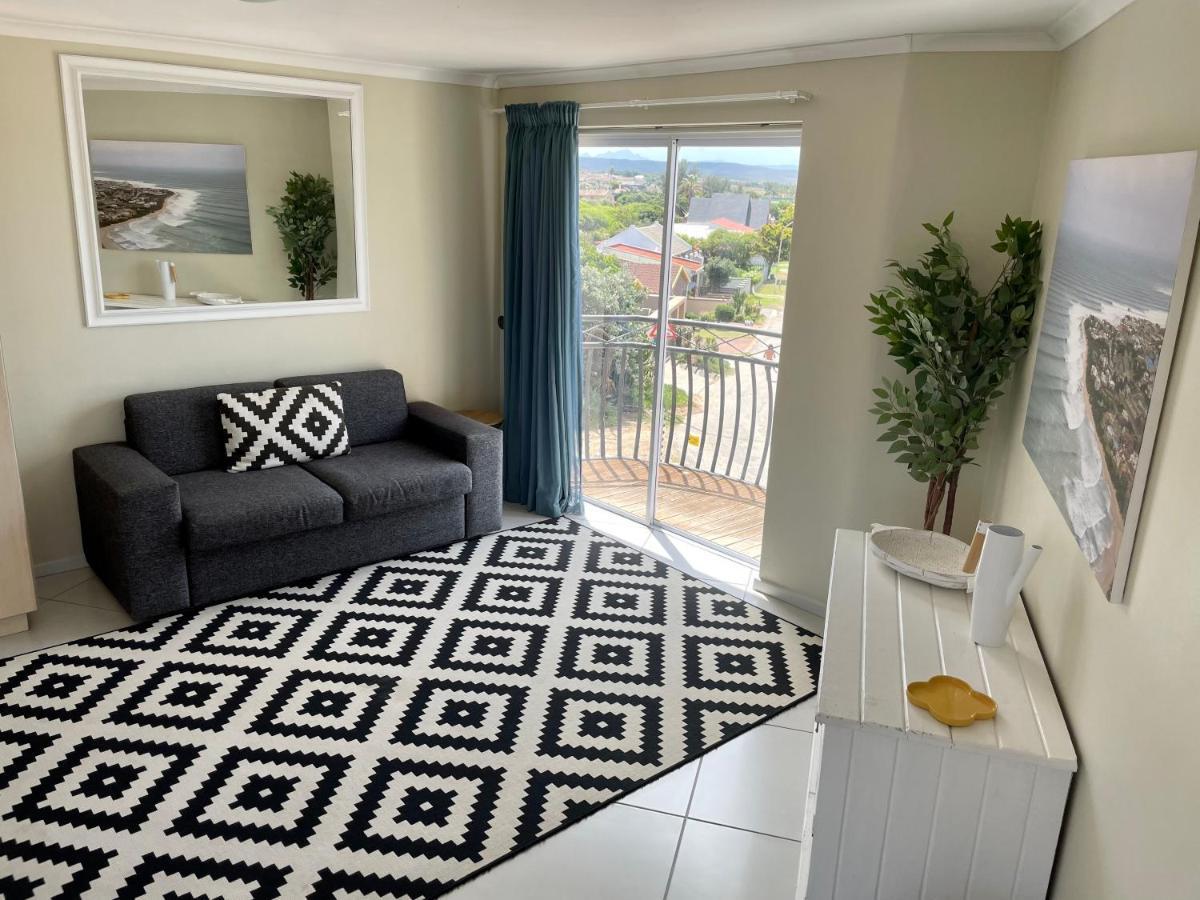 'On Point' Beach House - Jeffreys Bay Bagian luar foto