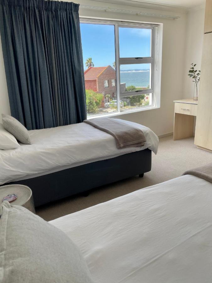 'On Point' Beach House - Jeffreys Bay Bagian luar foto