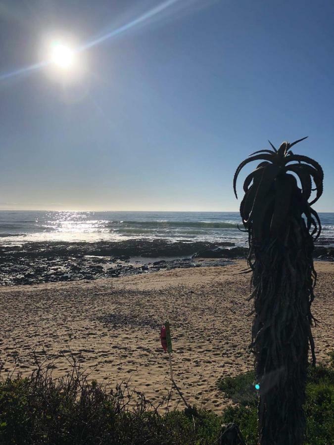 'On Point' Beach House - Jeffreys Bay Bagian luar foto