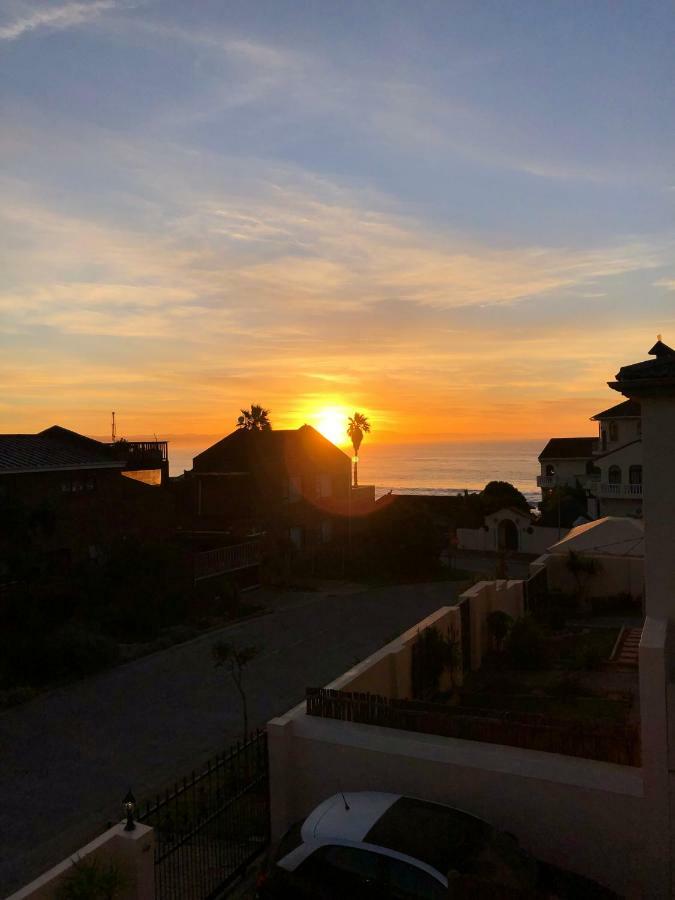 'On Point' Beach House - Jeffreys Bay Bagian luar foto